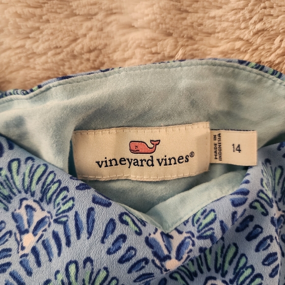 Vineyard Vines Dress - Picture 6 of 11